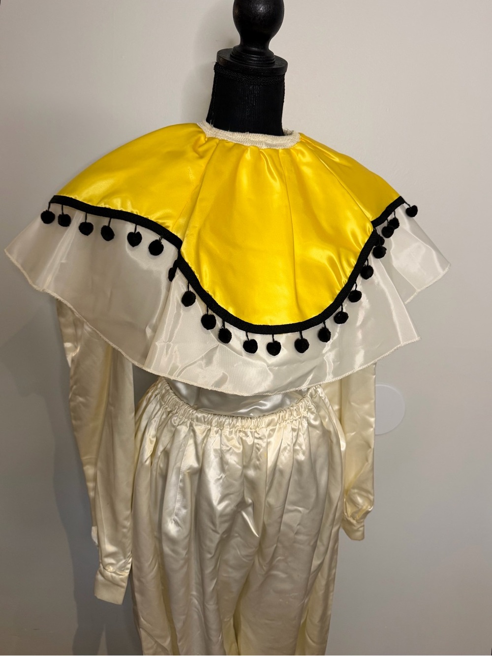VTG Vintage 60s/70s Satin Pierrot Clown Halloween Costume Set - Adult Size Small